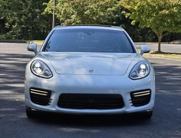 2016 Porsche Panamera GTS