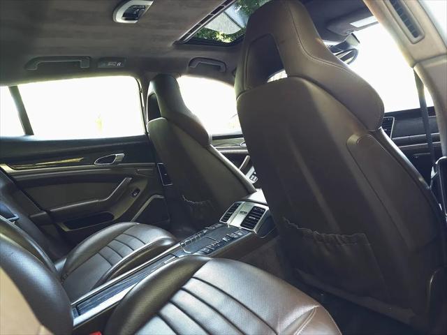 2016 Porsche Panamera GTS