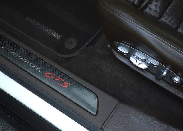2016 Porsche Panamera GTS