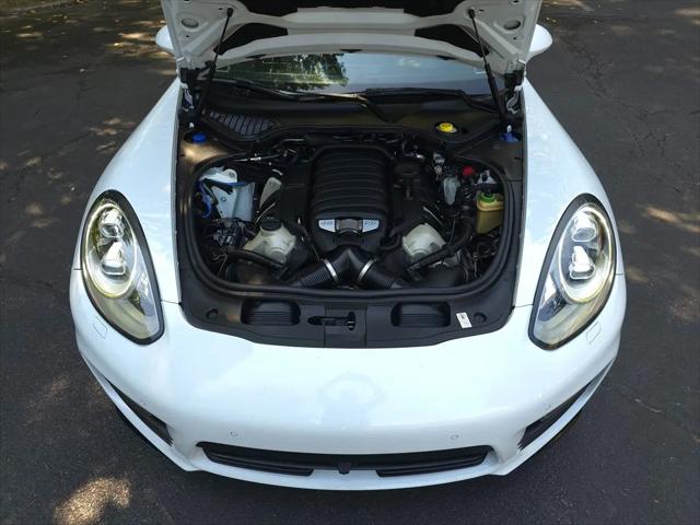 2016 Porsche Panamera GTS