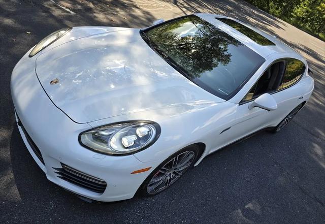 2016 Porsche Panamera GTS