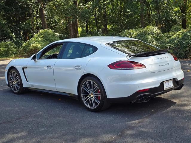 2016 Porsche Panamera GTS
