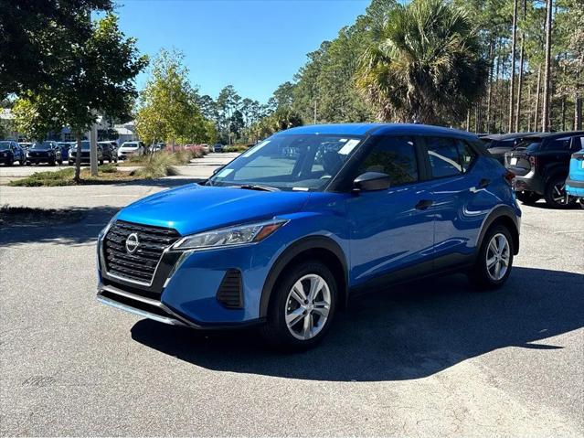 2025 Nissan Kicks S