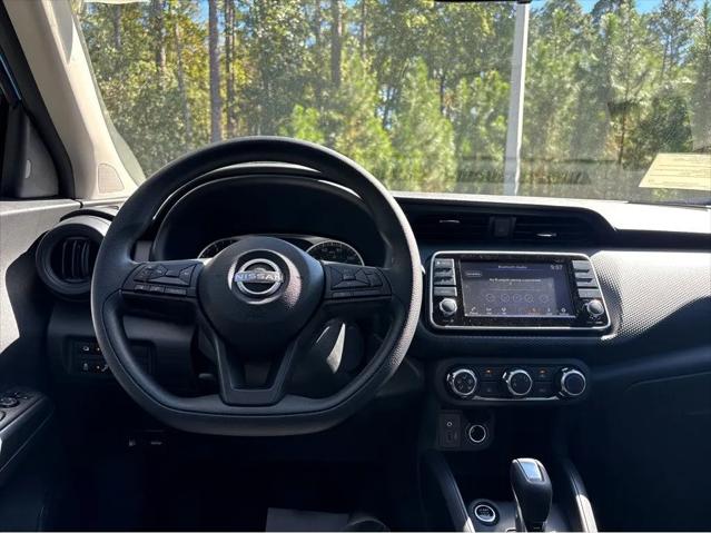 2025 Nissan Kicks S