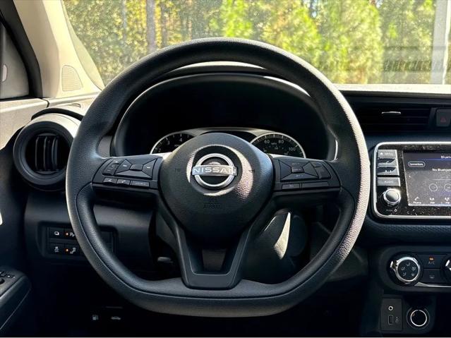 2025 Nissan Kicks S