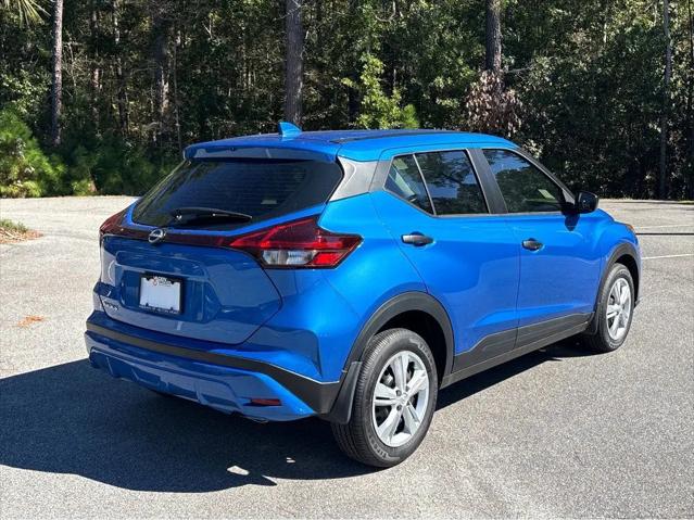2025 Nissan Kicks S