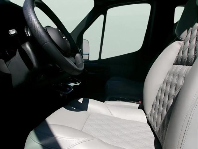 2025 Mercedes-Benz Sprinter 2500 High Roof 4-Cyl Diesel HO