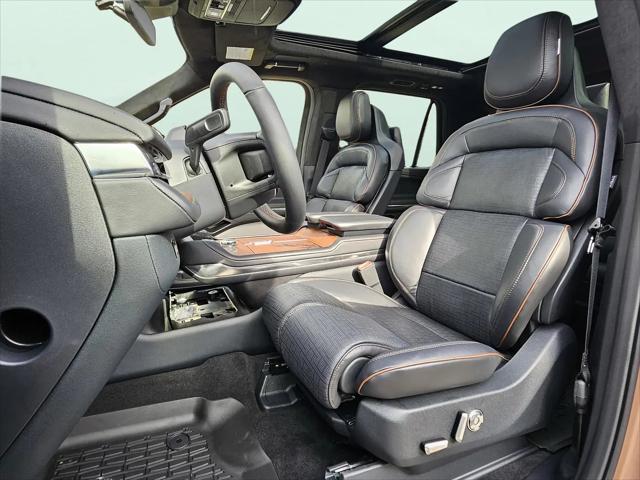 2025 Lincoln Navigator Black Label