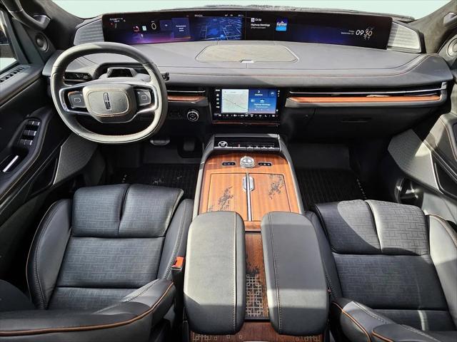 2025 Lincoln Navigator Black Label