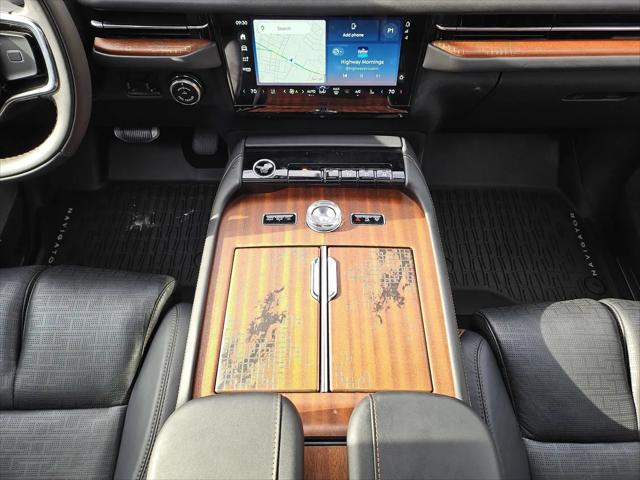 2025 Lincoln Navigator Black Label