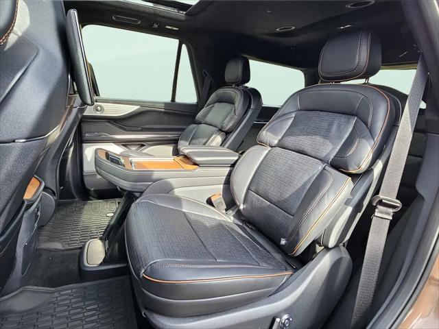 2025 Lincoln Navigator Black Label
