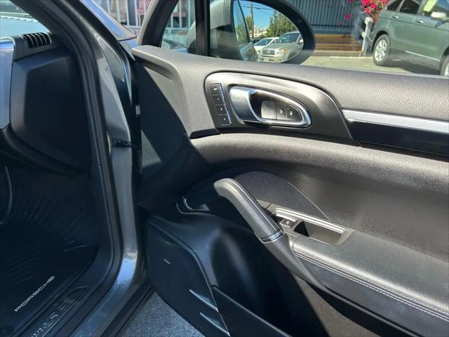 2014 Porsche Cayenne S