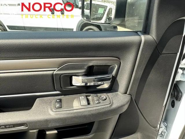 2023 Ram 1500 Classic Tradesman Regular Cab 4x4 8 Box