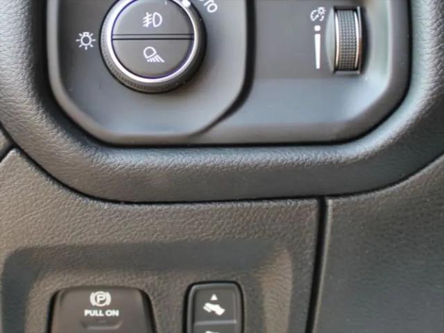 2026 Ram 1500 Big Horn Crew Cab 4x2 57 Box