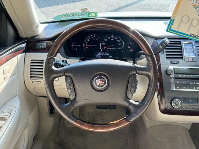 2008 Cadillac DTS w/1SD