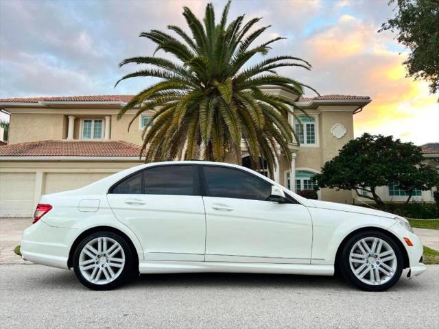 2009 Mercedes-Benz C-CLASS C 300 Luxury