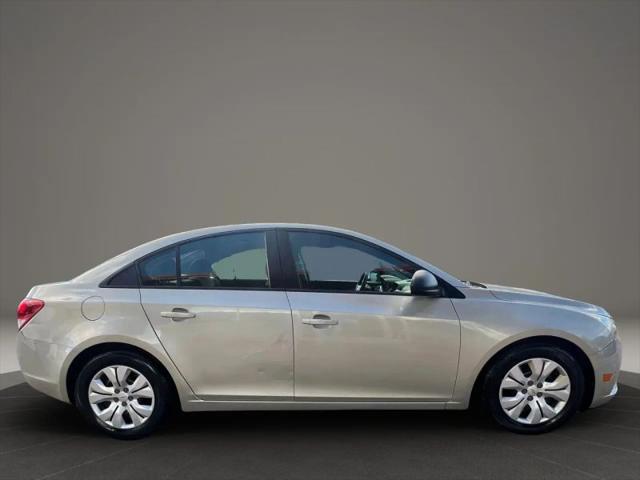 2013 Chevrolet Cruze LS Auto