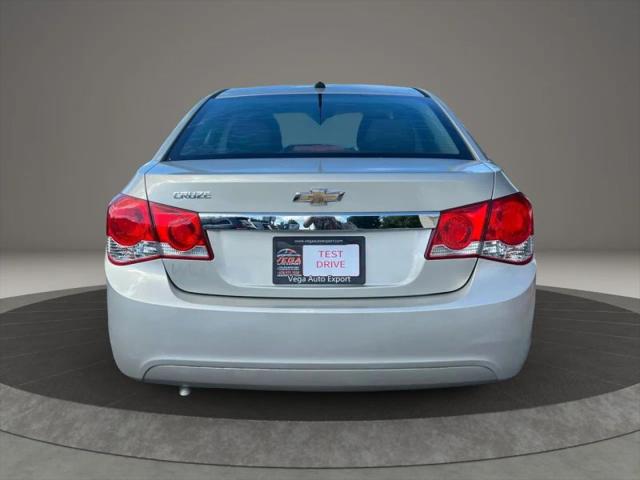 2013 Chevrolet Cruze LS Auto