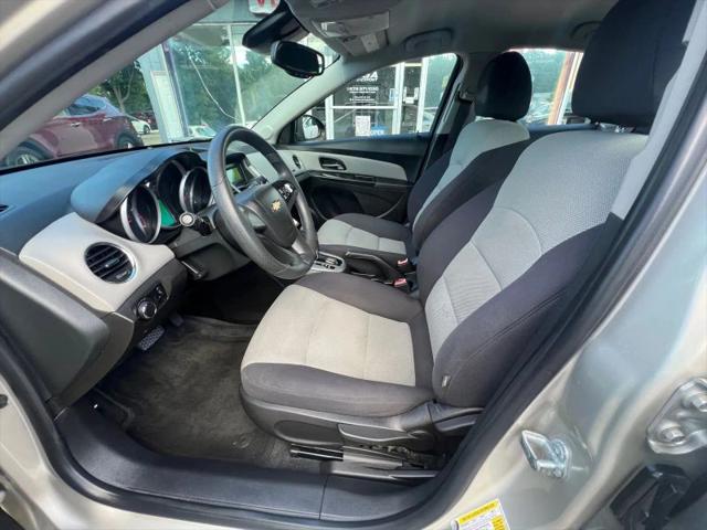 2013 Chevrolet Cruze LS Auto