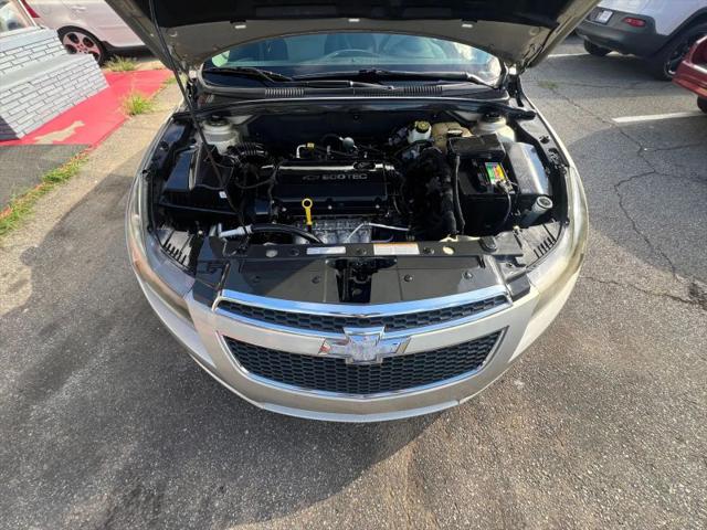 2013 Chevrolet Cruze LS Auto