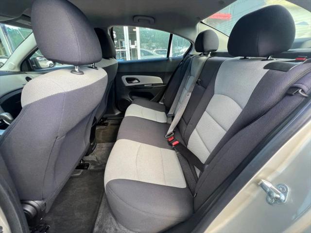 2013 Chevrolet Cruze LS Auto