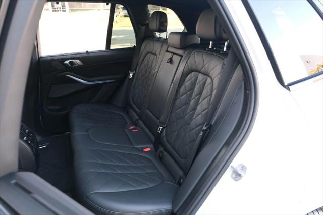 2024 BMW X5 M60i