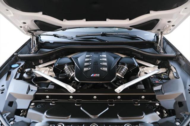 2024 BMW X5 M60i