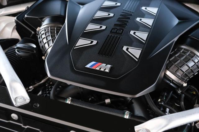 2024 BMW X5 M60i