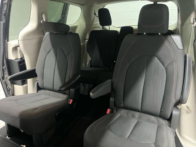 2018 Chrysler Pacifica LX