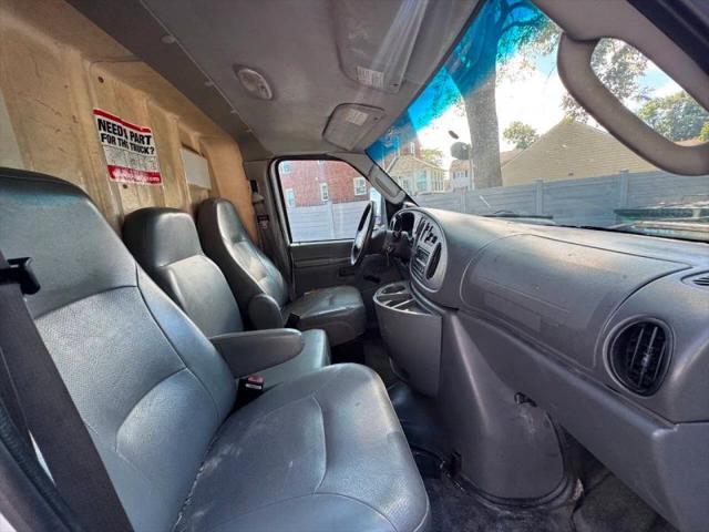 2007 Ford E-450 Cutaway Base