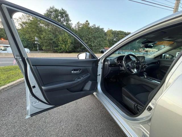 2021 Nissan Sentra SV Xtronic CVT