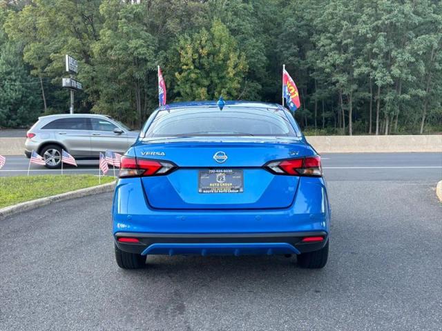 2021 Nissan Versa SV Xtronic CVT