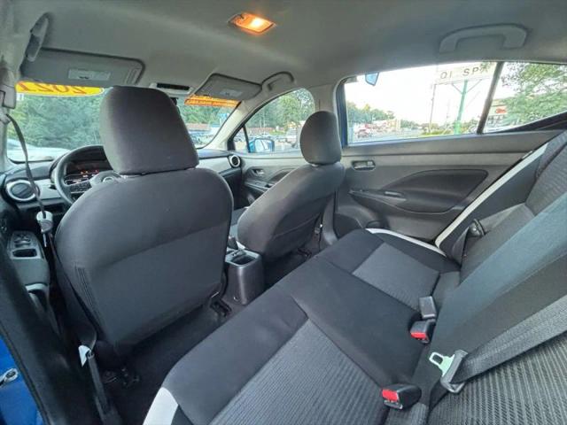2021 Nissan Versa SV Xtronic CVT