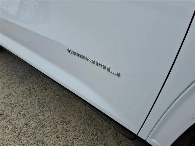 2026 GMC Acadia Denali AWD