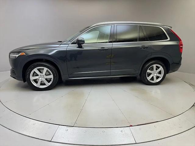 2021 Volvo XC90 T6 Momentum 7 Passenger