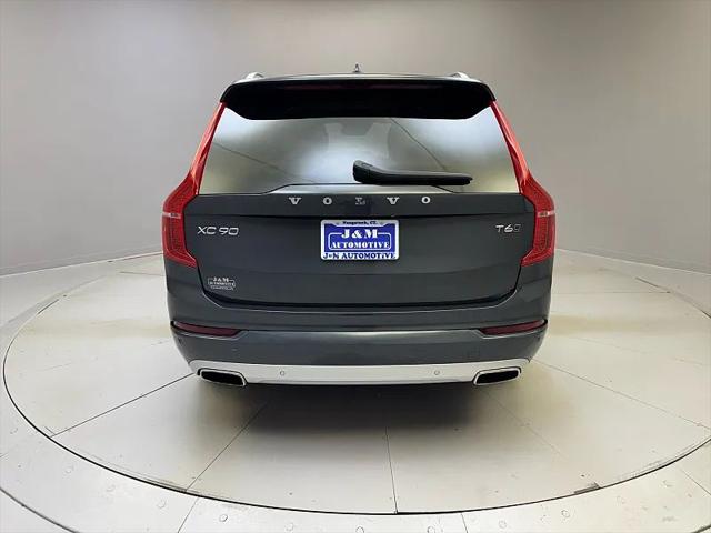 2021 Volvo XC90 T6 Momentum 7 Passenger