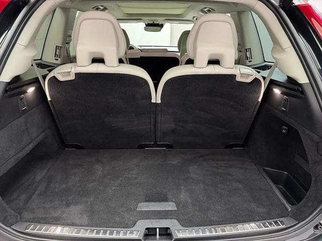 2021 Volvo XC90 T6 Momentum 7 Passenger