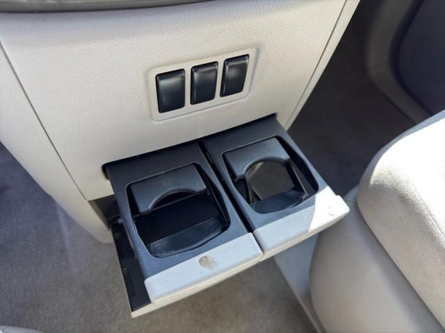 2015 Nissan Quest SV