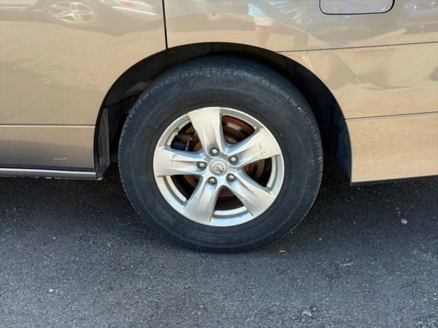 2015 Nissan Quest SV