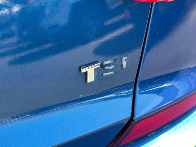 2017 Volkswagen Passat 1.8T R-Line