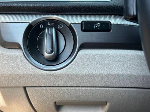 2017 Volkswagen Passat 1.8T R-Line