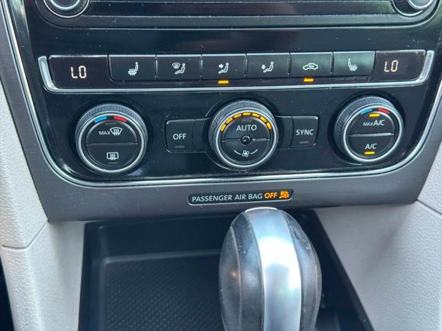 2017 Volkswagen Passat 1.8T R-Line