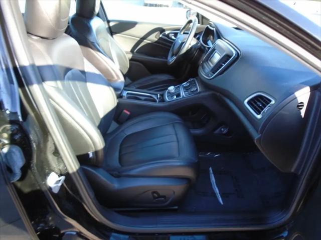 2015 Chrysler 200 C