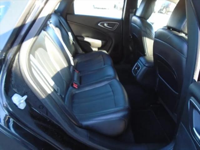 2015 Chrysler 200 C