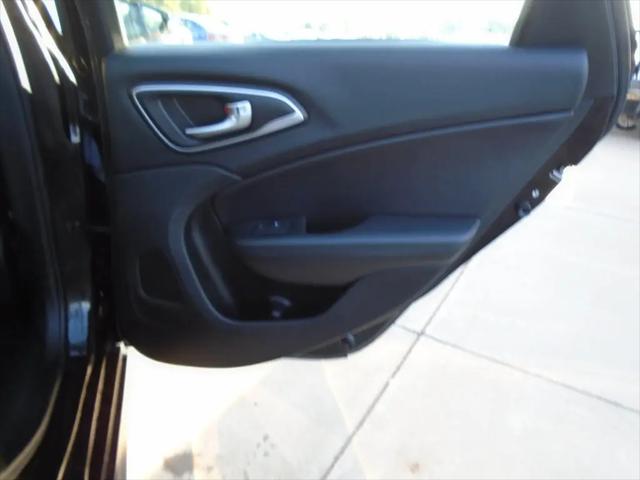 2015 Chrysler 200 C