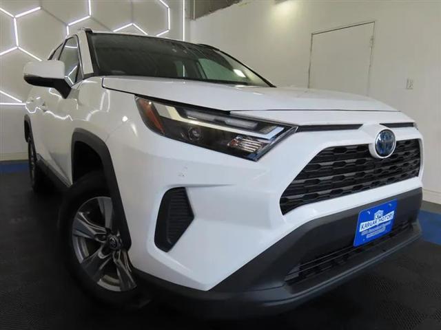 2024 Toyota RAV4 Hybrid XLE