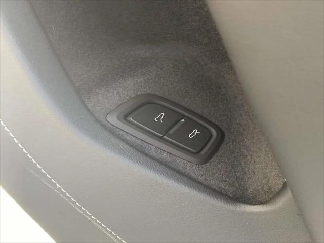 2026 Chevrolet Corvette Stingray Coupe, 2LT, RWD