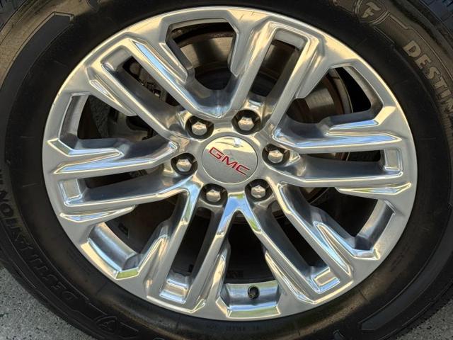 2022 GMC Yukon XL 4WD SLT