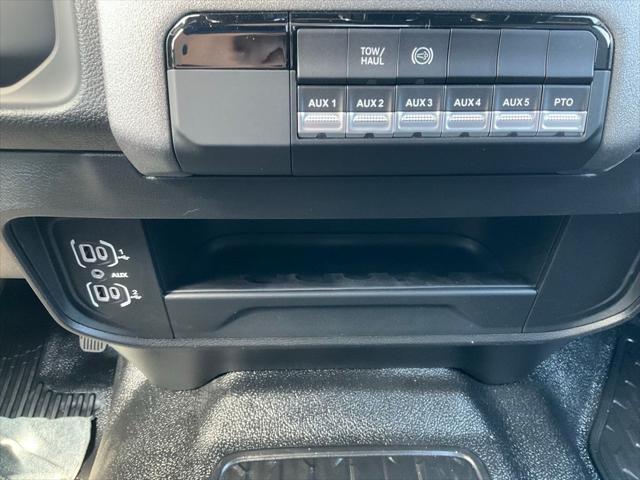 2025 Ram 3500 Tradesman/Big Horn