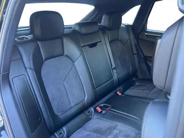 2017 Porsche Macan Base